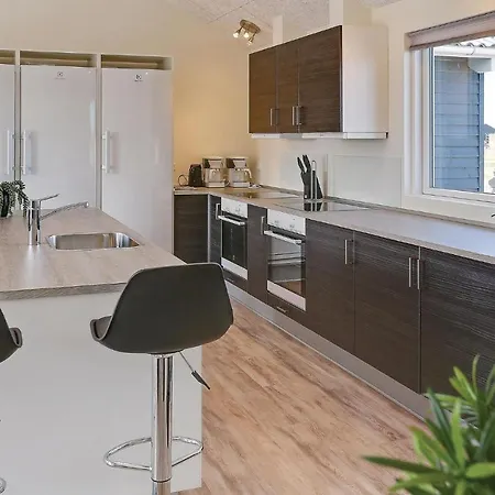 Lovely In Vaeggerlose With Sauna * Bøtø By