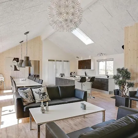 Stunning In Vaeggerlose With Sauna Prázdninový dům *
